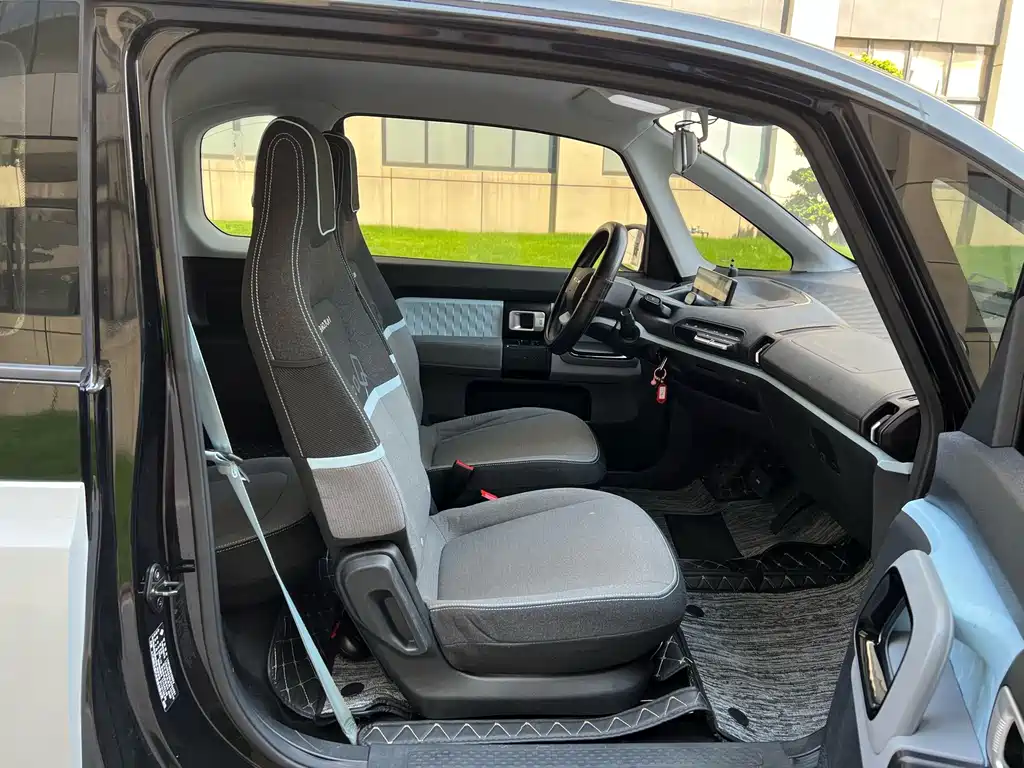 Baojun E300 — миниатюра 12