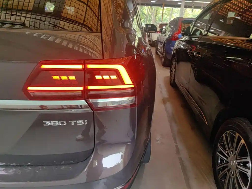 Volkswagen Teramont — миниатюра 8