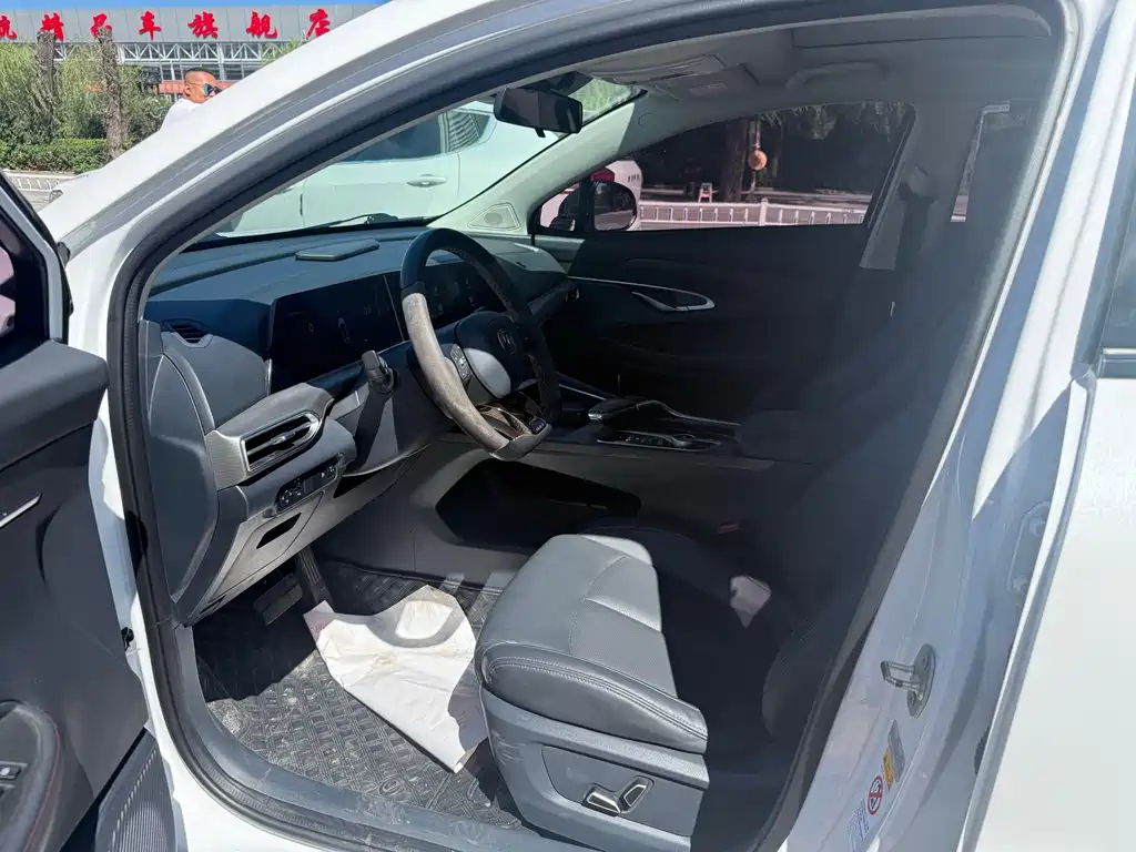 Changan UNI-T — миниатюра 4