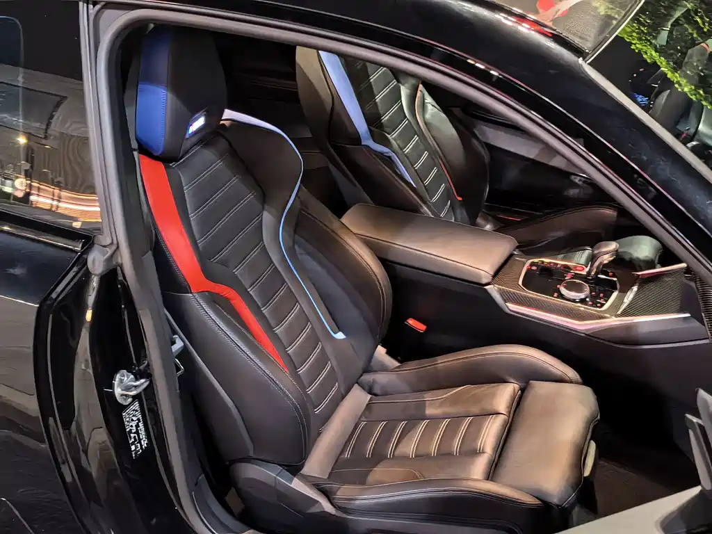 BMW M2 — миниатюра 6