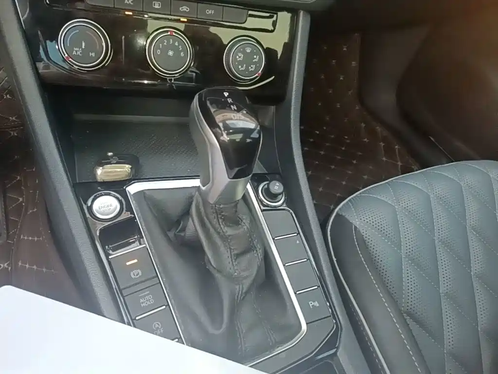 Volkswagen Sagitar — миниатюра 14