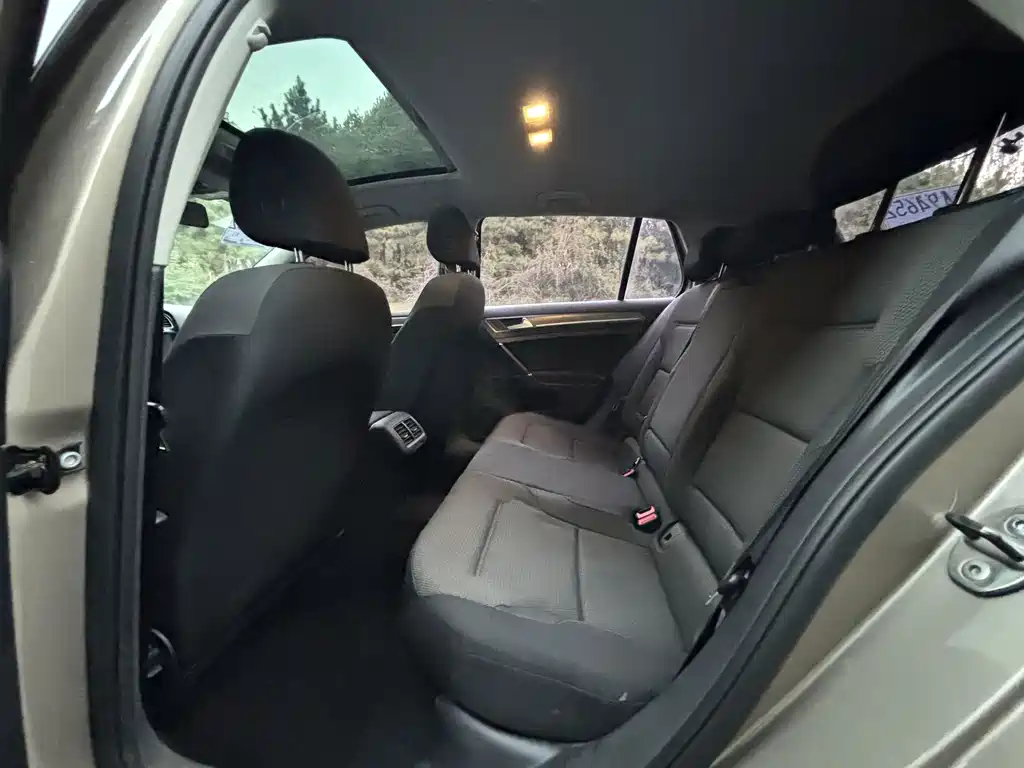 Volkswagen Golf — миниатюра 6
