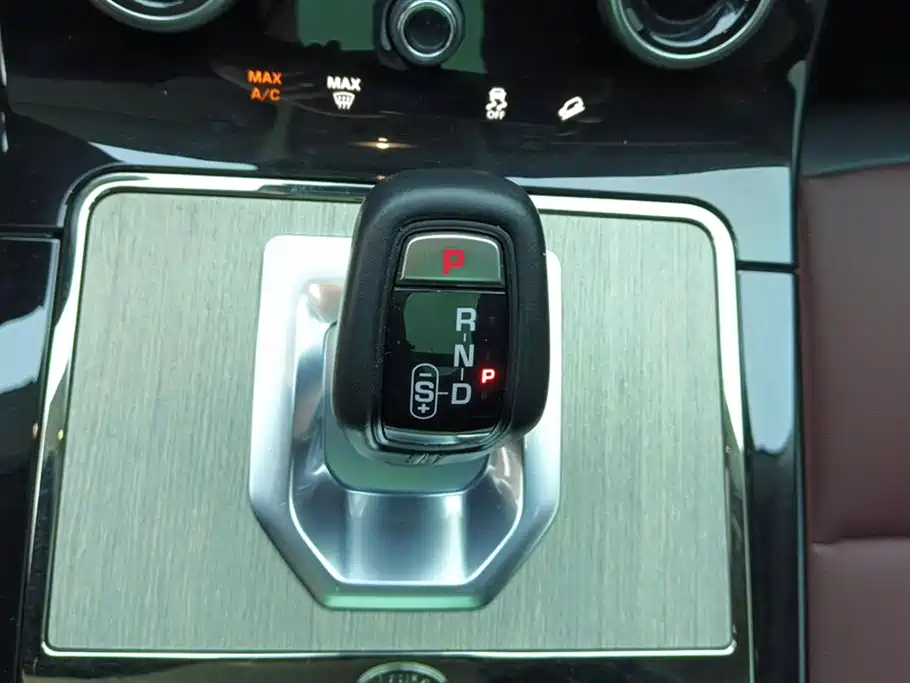 LAND ROVER RANGE ROVER AURORA