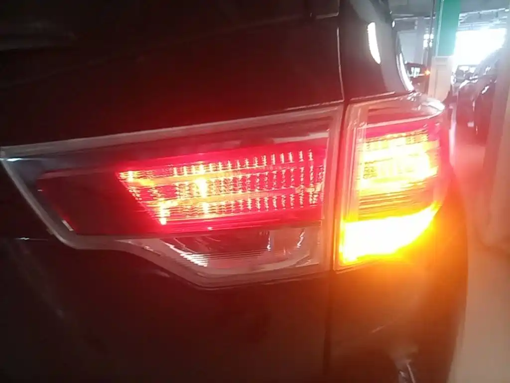 Toyota Highlander — миниатюра 8
