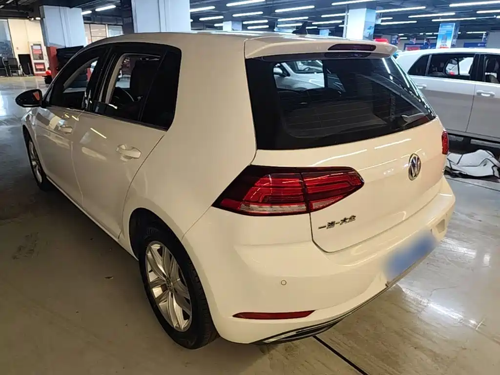Volkswagen Golf — миниатюра 5