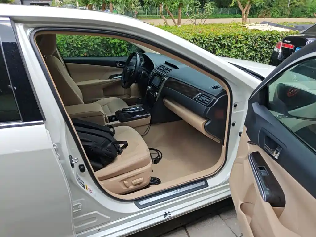Toyota Camry — миниатюра 25