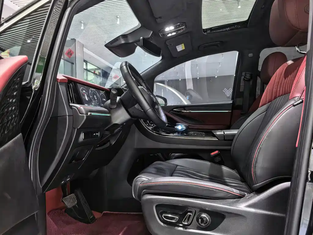 GAC Motor Trumpchi M8 — миниатюра 5