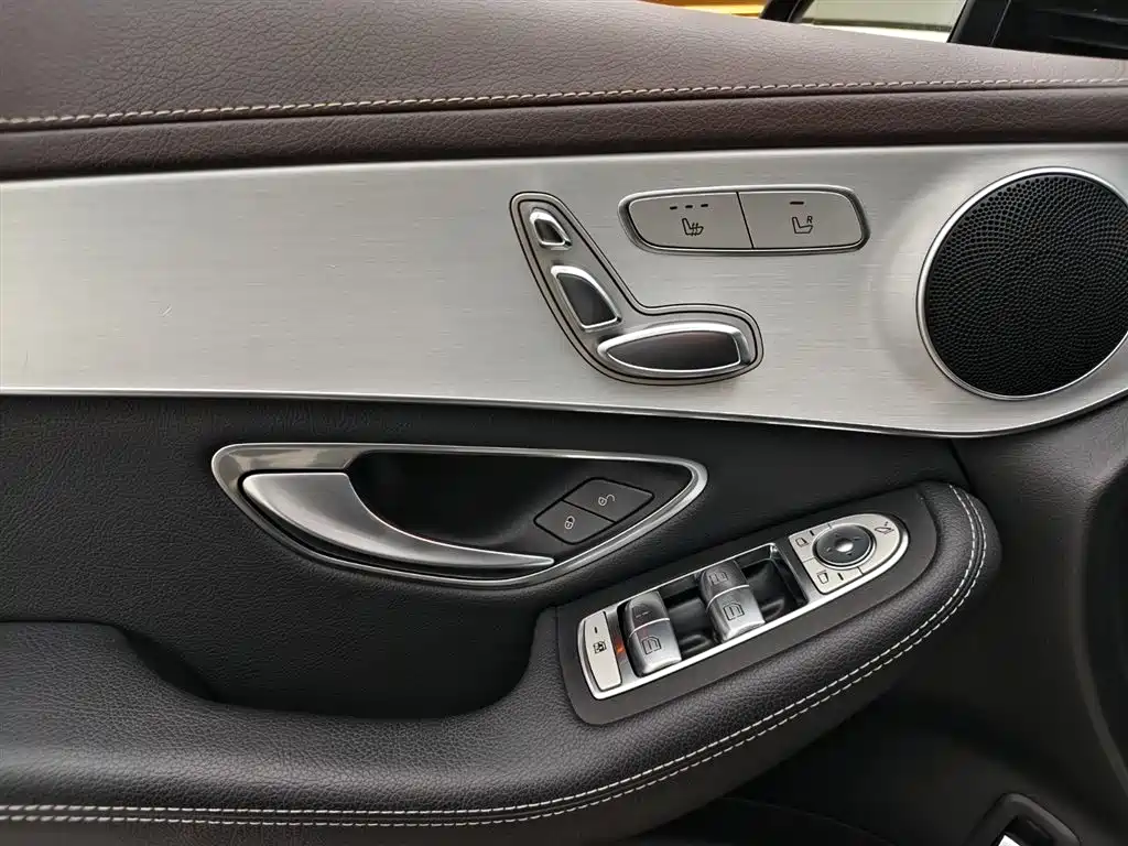 Mercedes-Benz GLC 2021 GLC 260 L 4MATIC