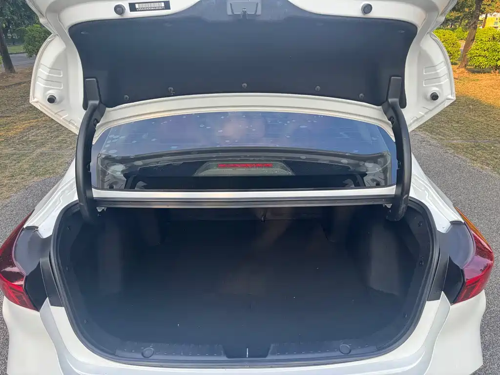 Changan Eado — миниатюра 24