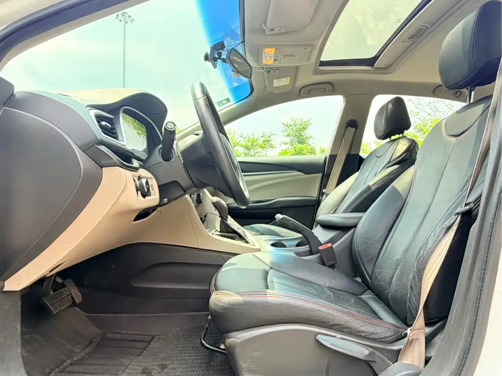 Buick Excelle — миниатюра 12