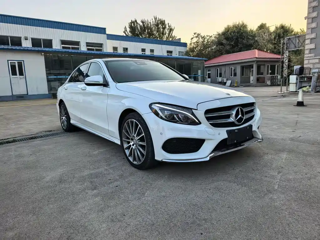 Mercedes-Benz C-Class — миниатюра 3