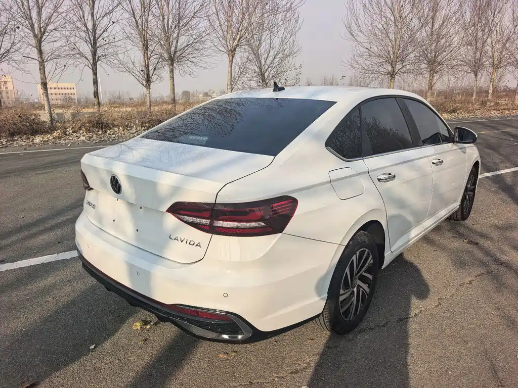 Volkswagen Lavida — миниатюра 21