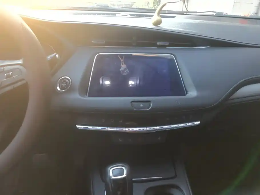 Cadillac XT4 — миниатюра 13