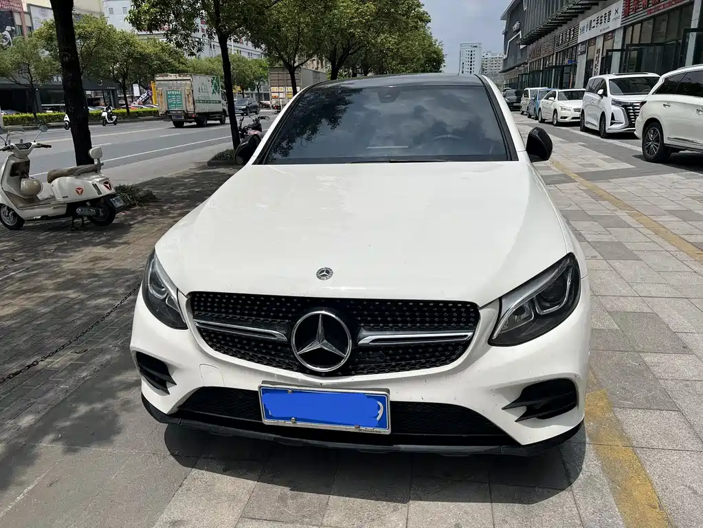 Купить Mercedes-Benz GLC Coupe