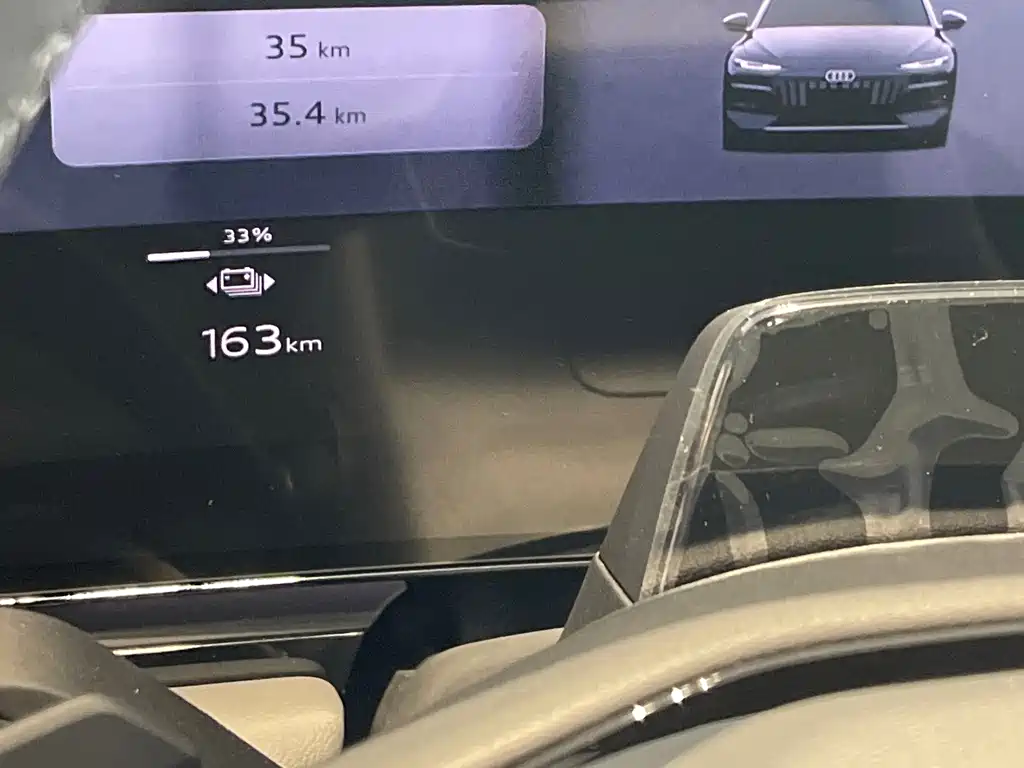 Audi A6L e-tron — миниатюра 10