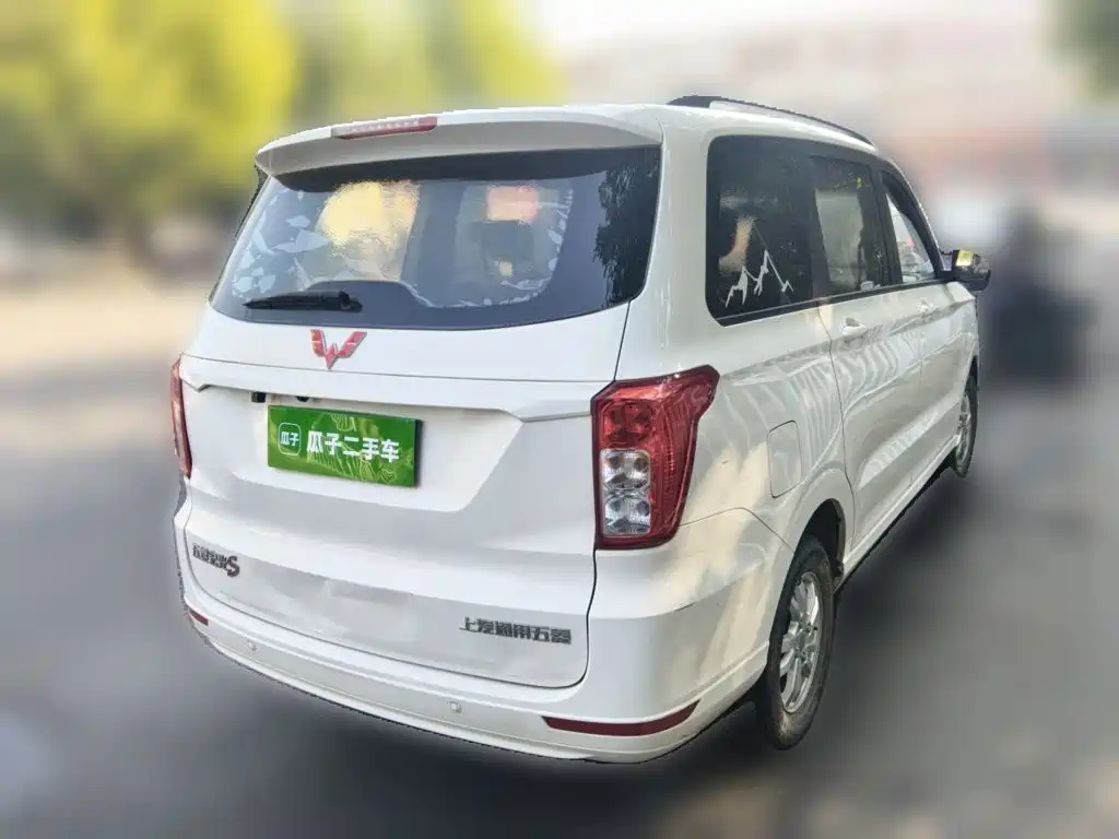 Wuling Hongguang — миниатюра 6