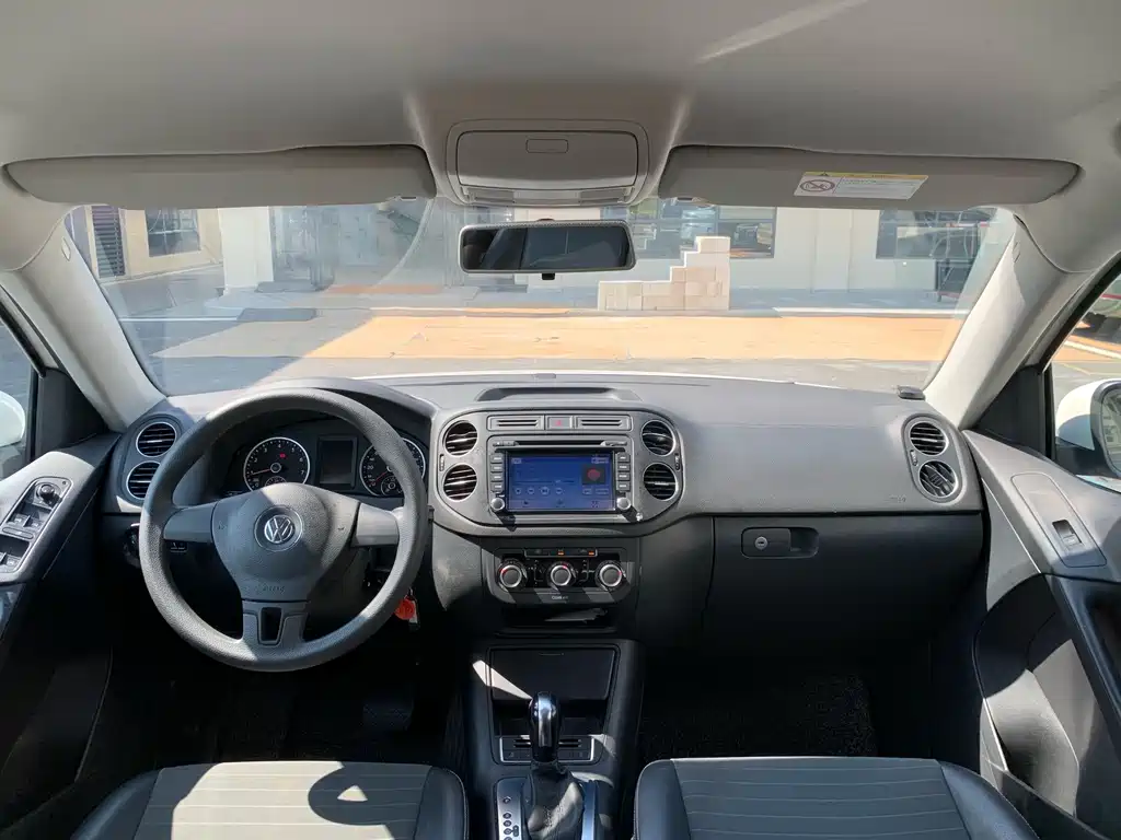 Volkswagen Tiguan — миниатюра 28