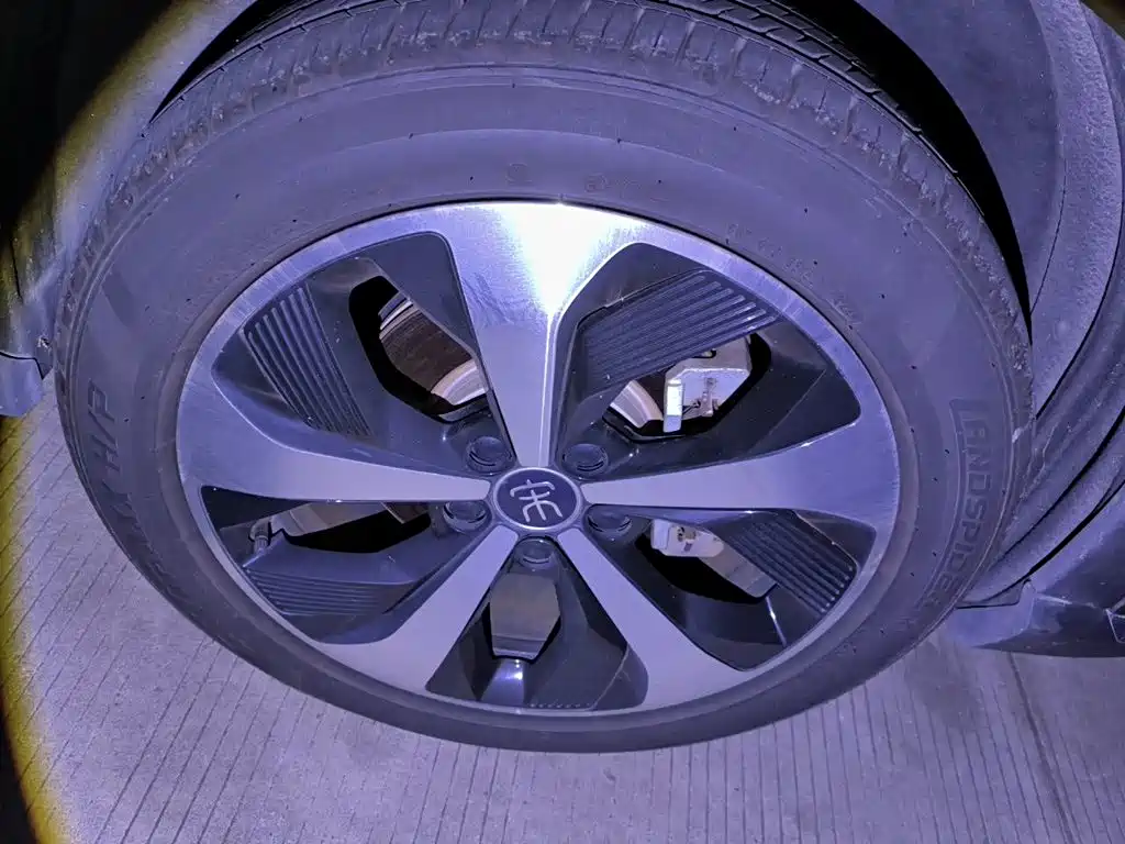 BYD PLUS New Energy — миниатюра 8