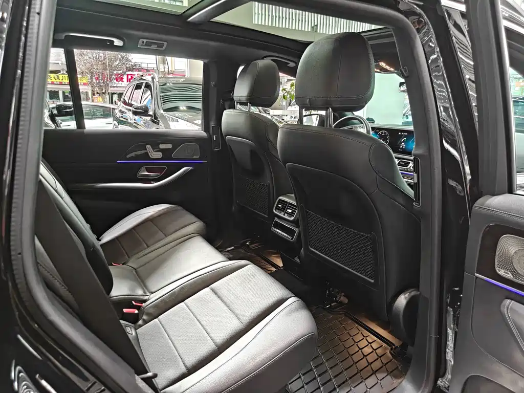 Mercedes-Benz GLS — миниатюра 22