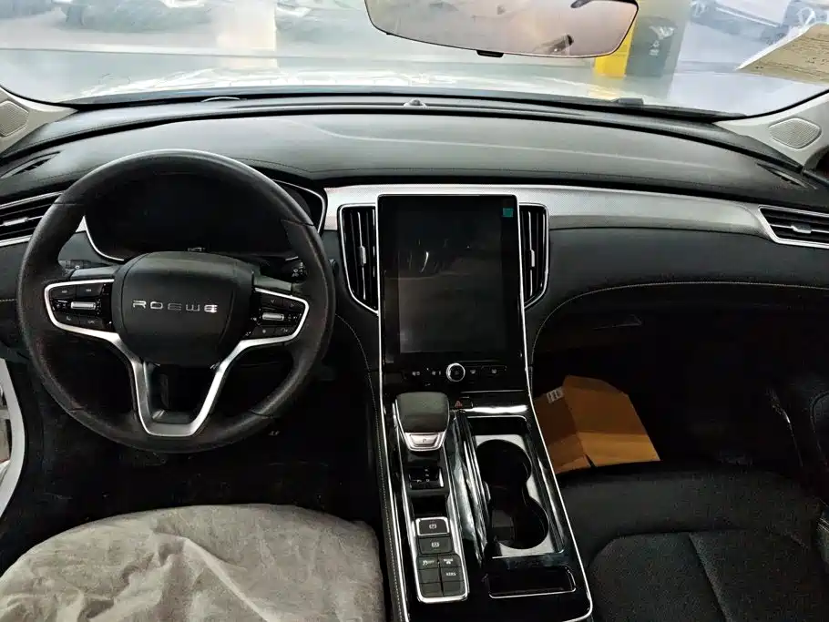 Roewe i6 MAX New Energy — миниатюра 12