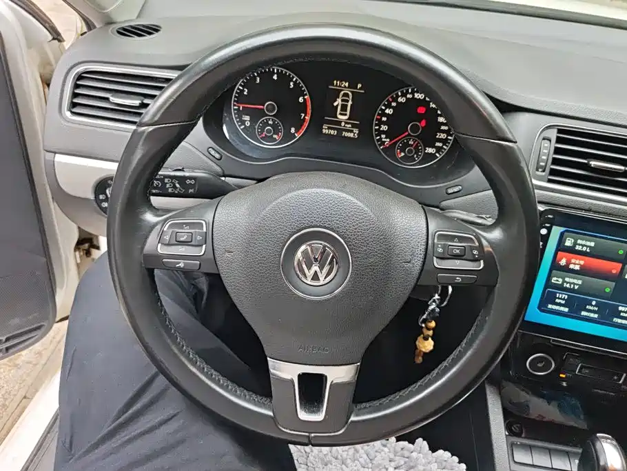 Volkswagen Sagitar — миниатюра 15