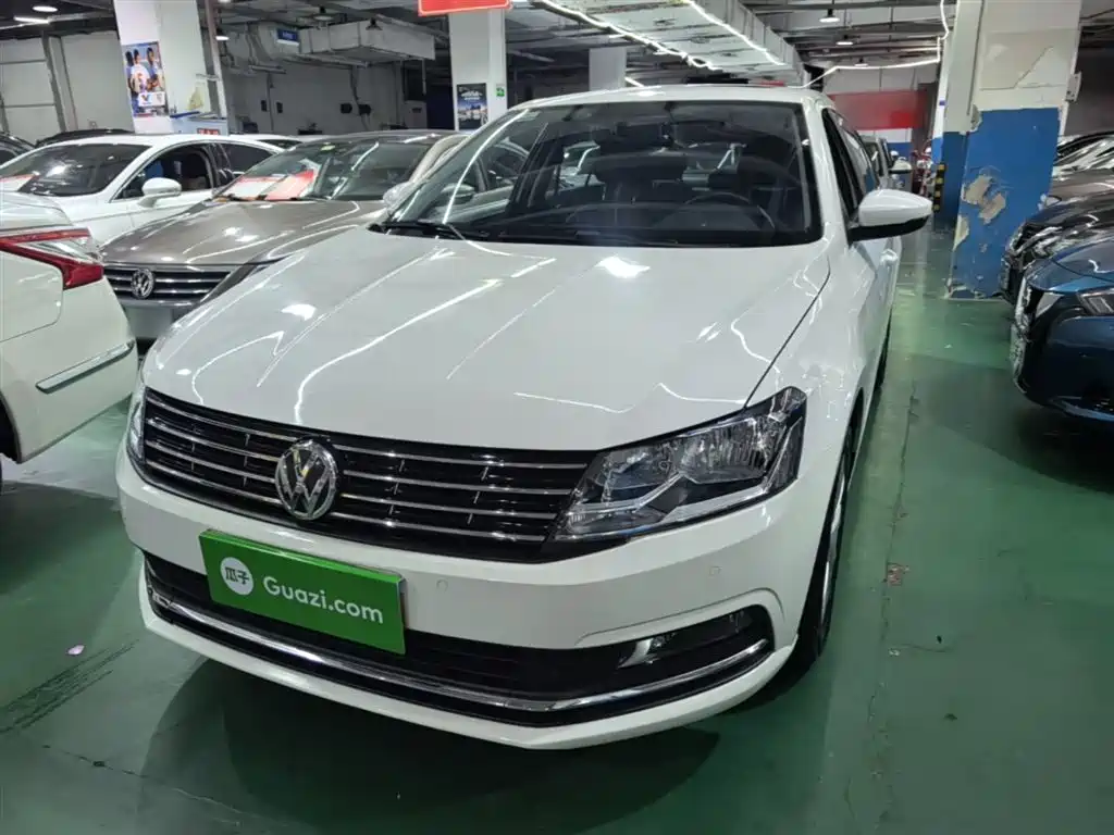 Купить Volkswagen Lavida