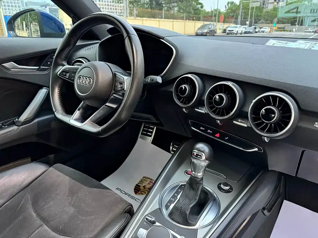 Audi TT — миниатюра 15