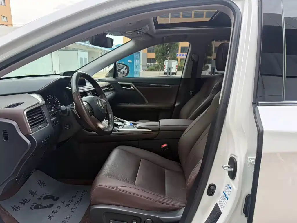 Lexus RX — миниатюра 4