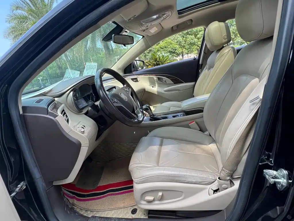 Buick LaCrosse — миниатюра 4