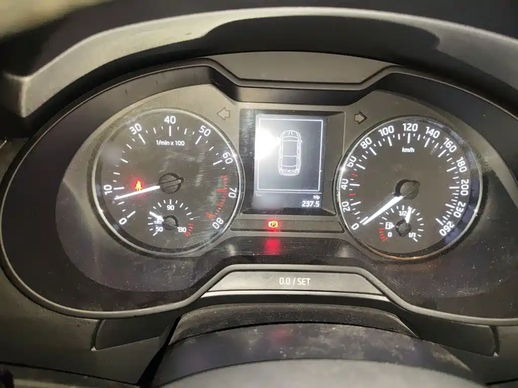 Skoda Octavia 2016 1.6L AT