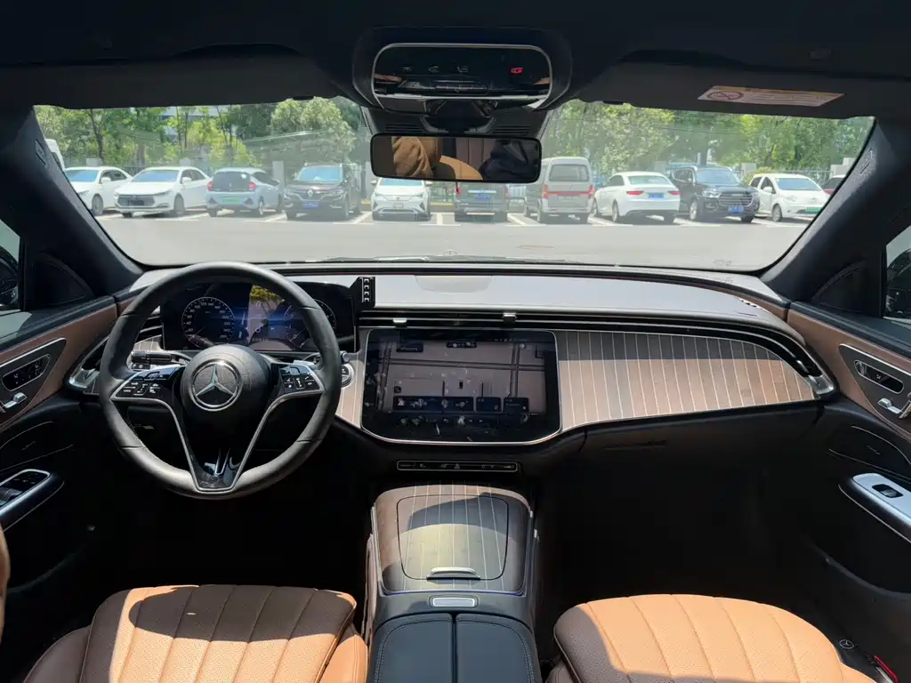 Mercedes-Benz E-Class E 2024 E 300 L Fashion