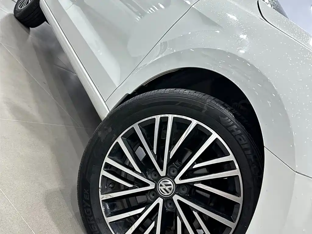 Volkswagen Jetta — миниатюра 27