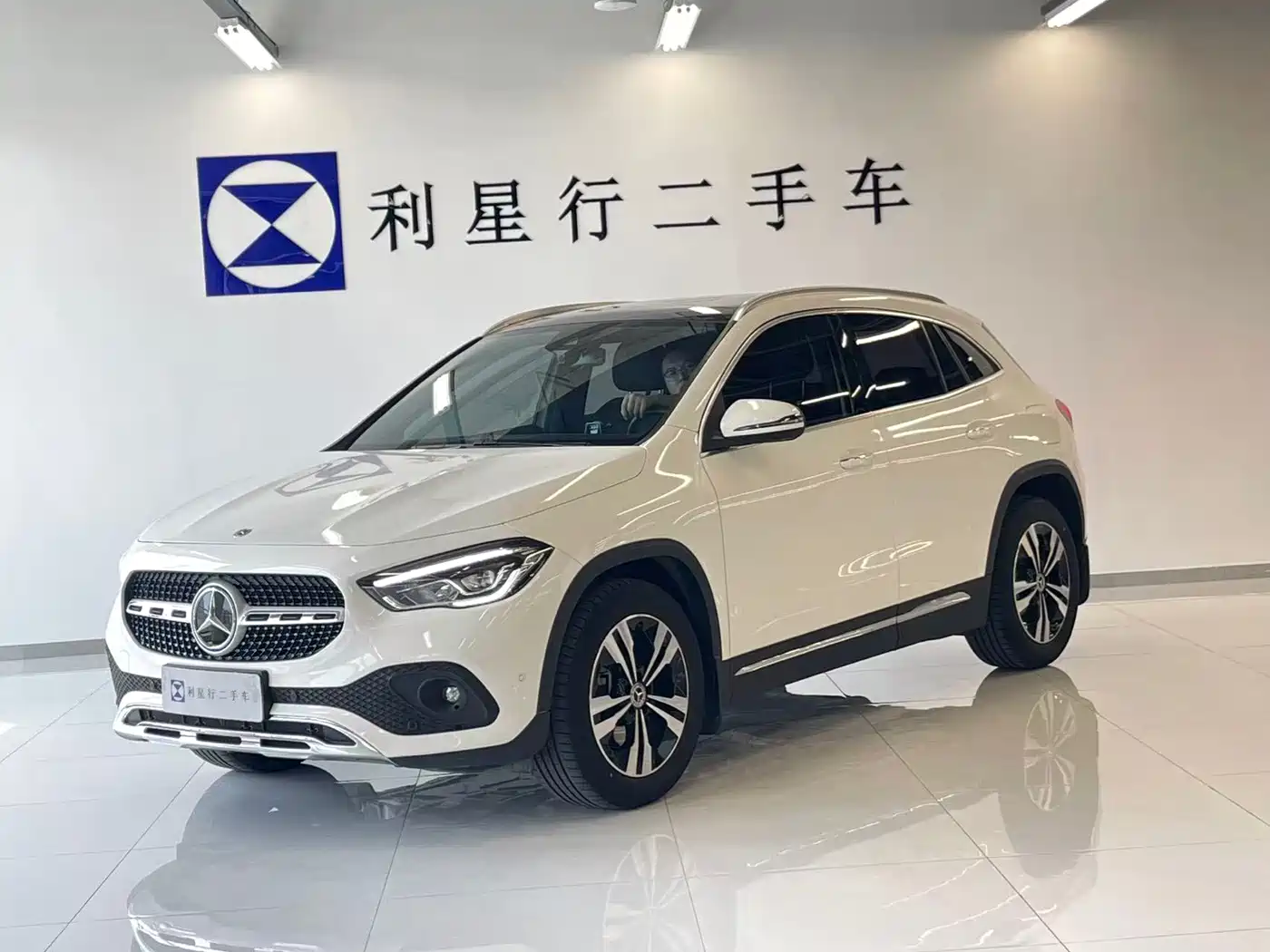 奔驰GLA 2023款 GLA 220 2023