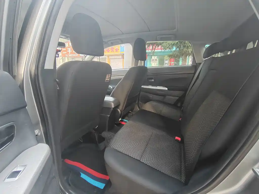 Mitsubishi ASX — миниатюра 9