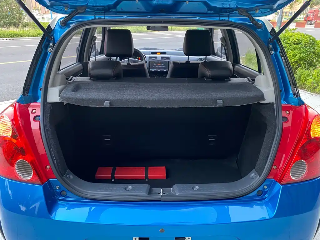 Suzuki Swift — миниатюра 17