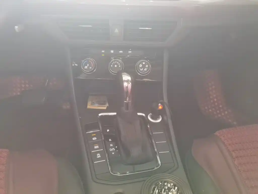 Volkswagen Bora — миниатюра 14
