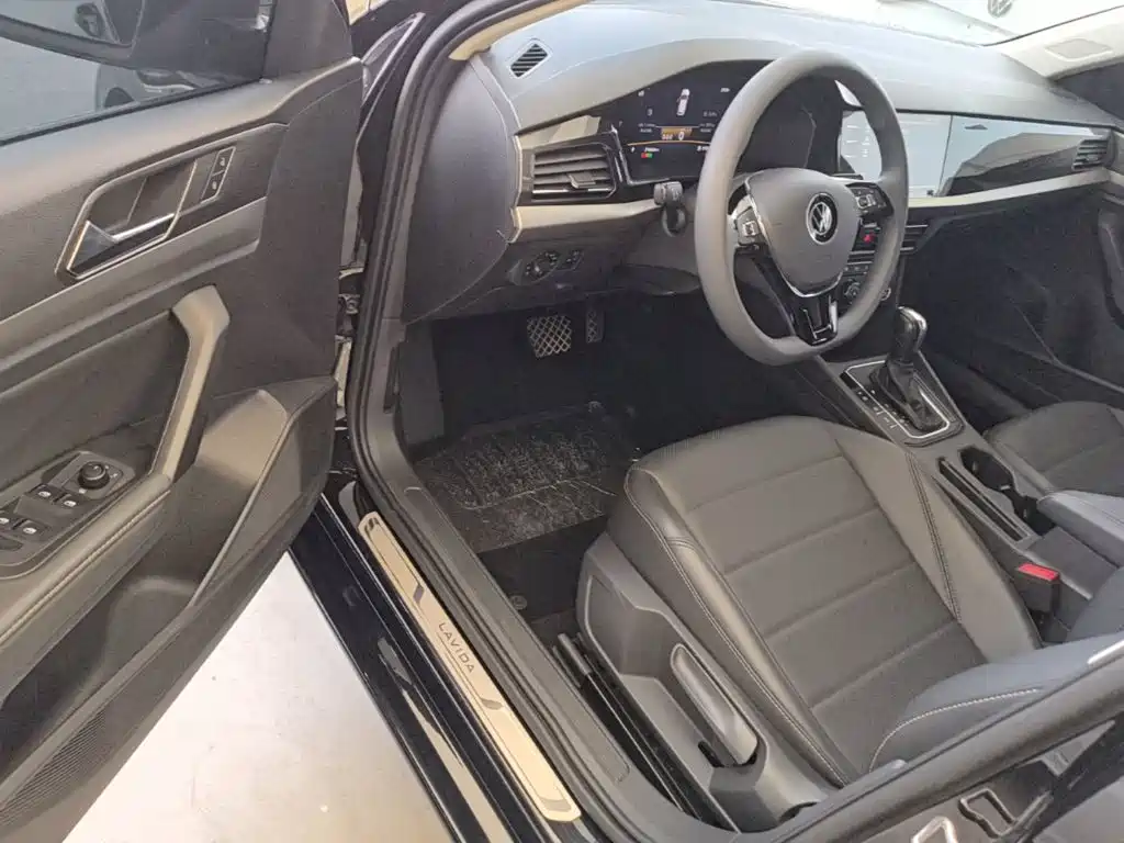 Volkswagen Lavida — миниатюра 16