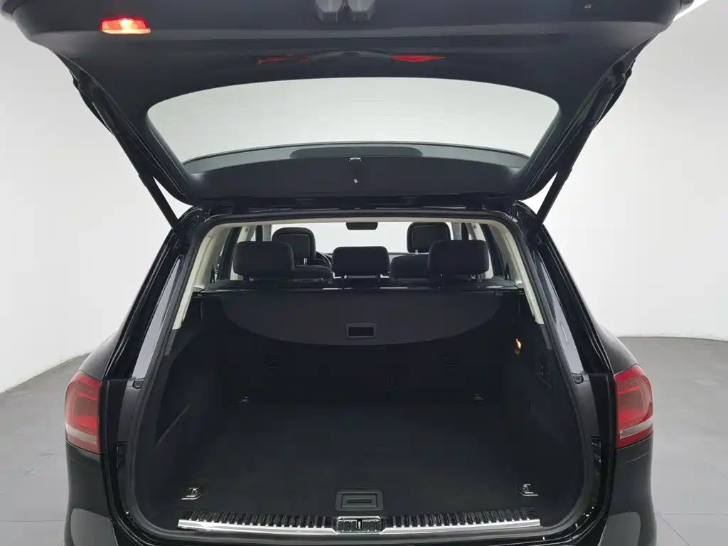 Volkswagen Touareg — миниатюра 16
