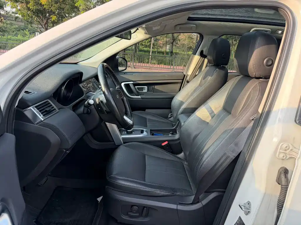 Land Rover Discovery Sport — миниатюра 6