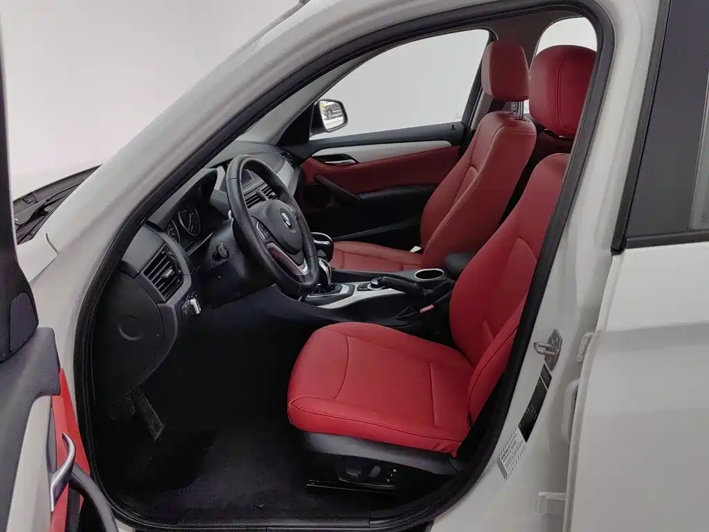 BMW X1 — миниатюра 10