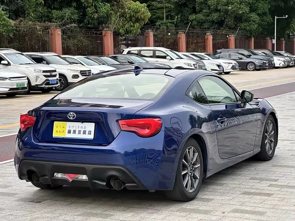 Toyota 86 — миниатюра 9