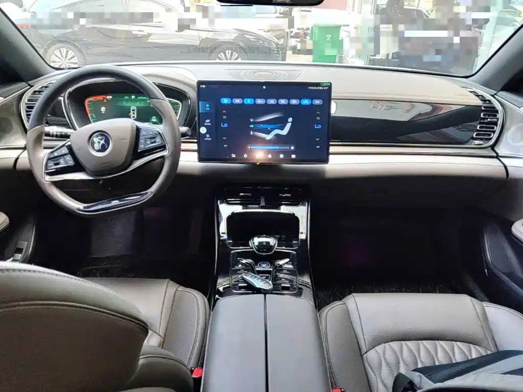 BYD Han — миниатюра 10