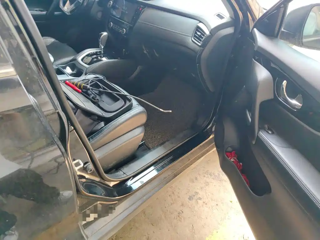 Nissan X-Trail — миниатюра 20