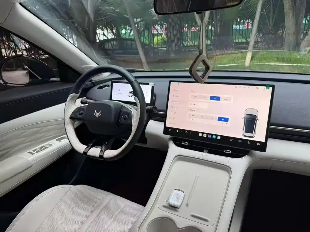ARCFOX Beta T1 — миниатюра 5