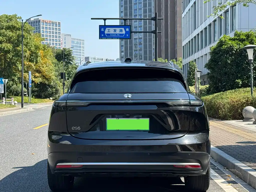 NIO ES6 — миниатюра 11