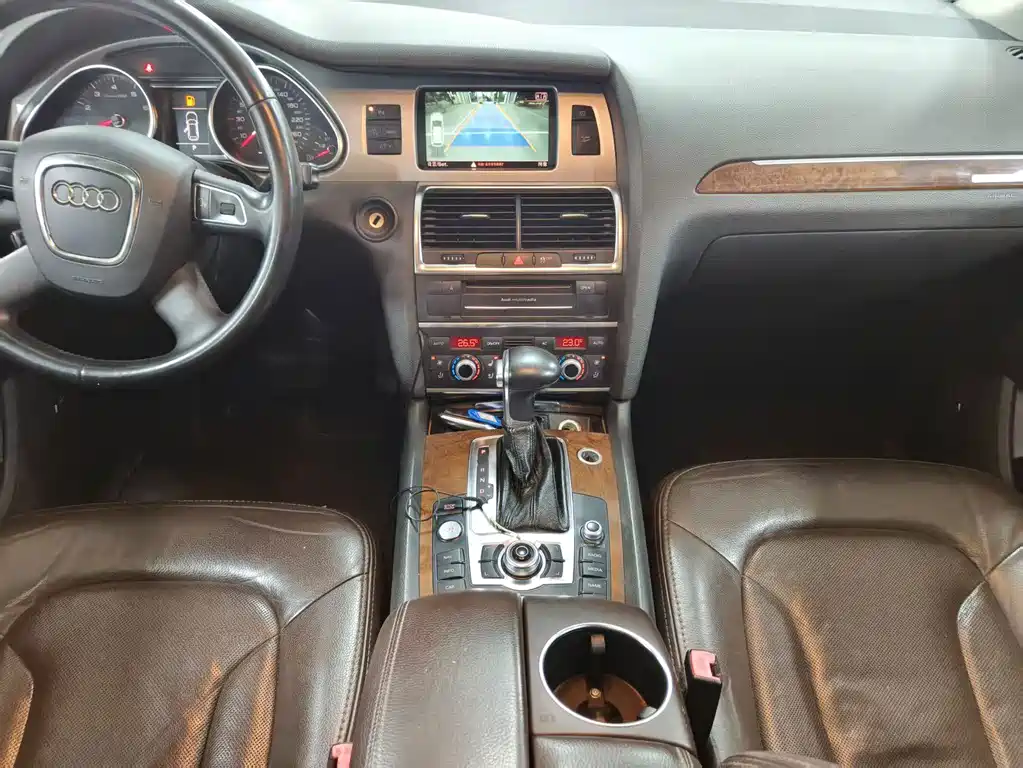 Audi Q7 — миниатюра 10