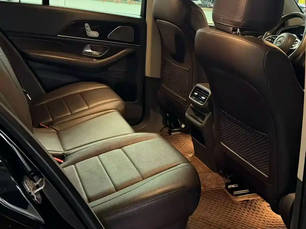 Mercedes-Benz GLE (Import) — миниатюра 5