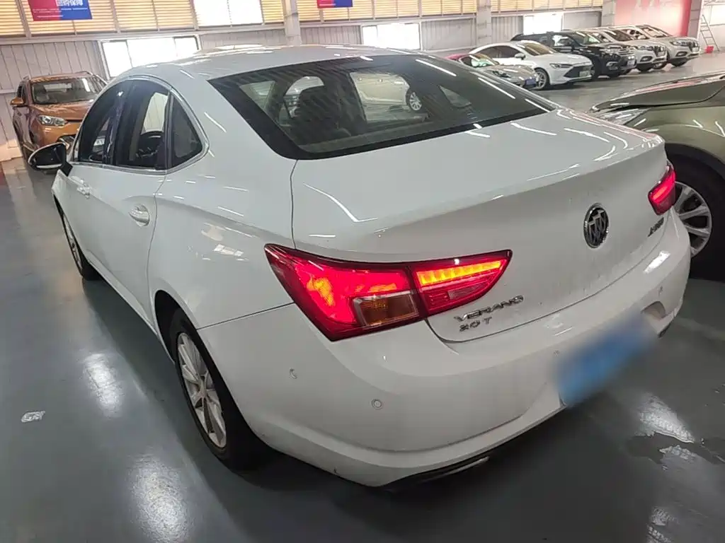 Buick Verano — миниатюра 5