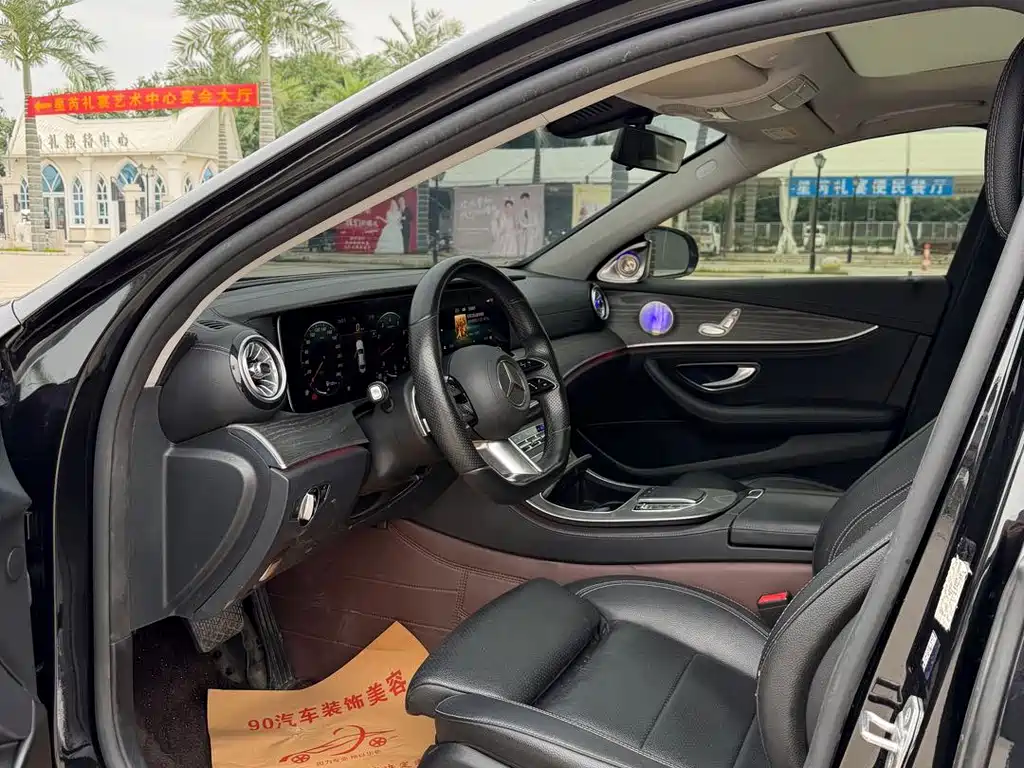 Mercedes-Benz E-Class — миниатюра 4
