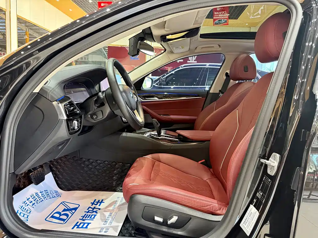 BMW 5 Series — миниатюра 24